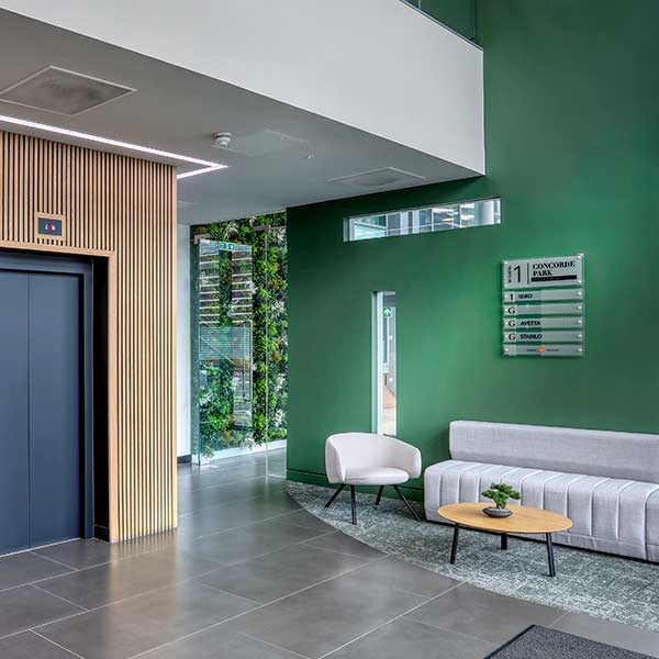 gallery-square-03 Building 1 • Double height reception area